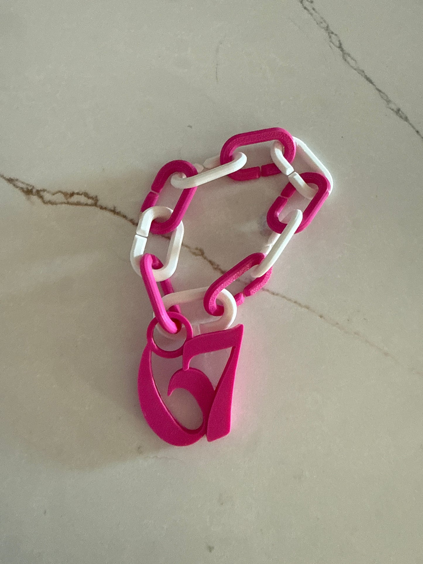 67 Elf on the Shelf Chain (Doll not included)