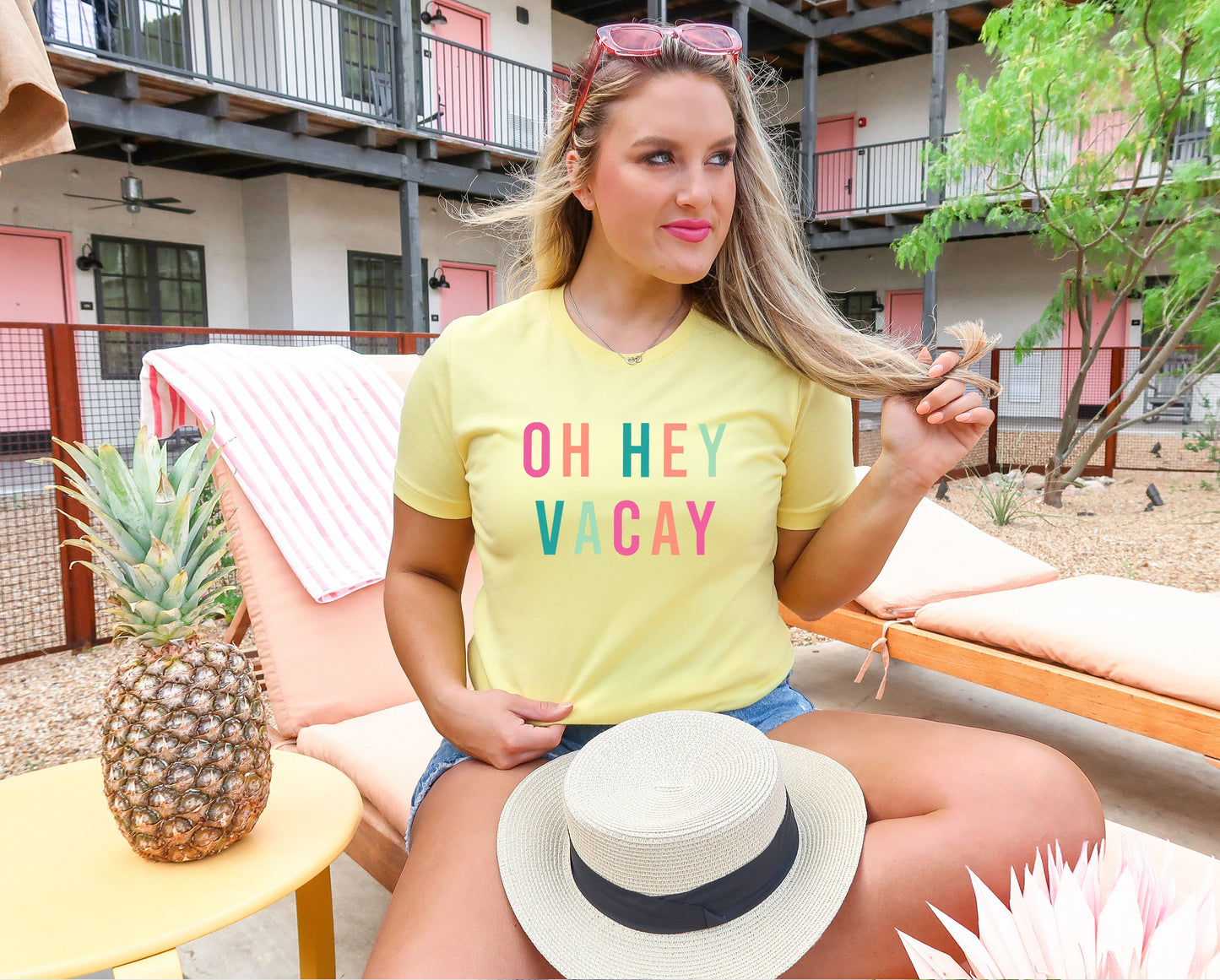 Oh Hey Vacay Graphic Tee