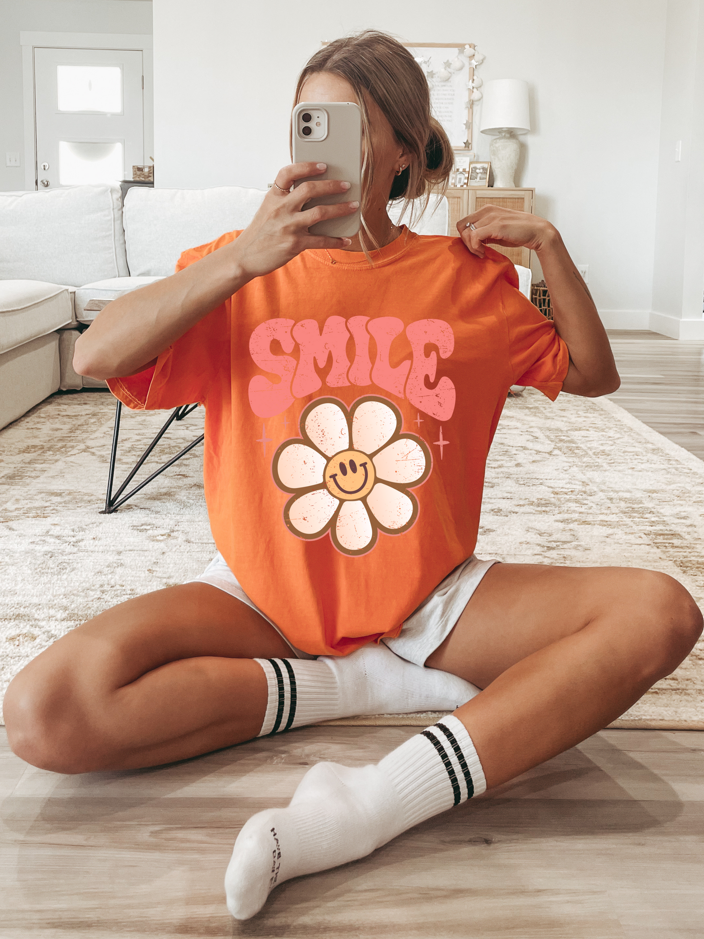 Smiley Daisy Graphic Tee