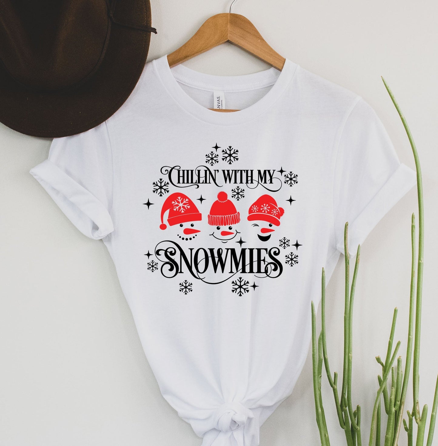Chillin' with my snowmies Graphic Tee