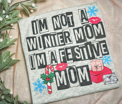 I'm a Festive mom Graphic Tee