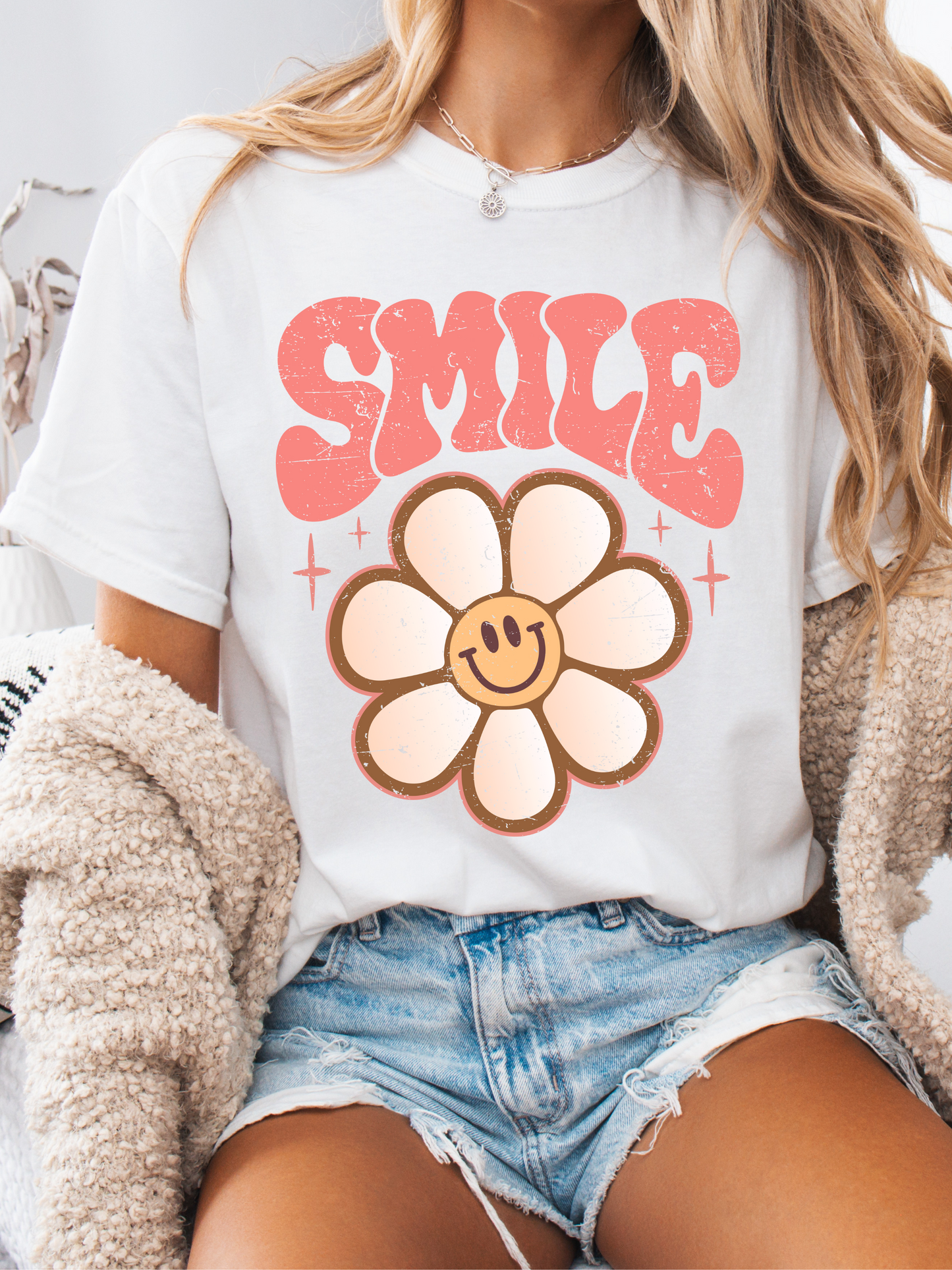Smiley Daisy Graphic Tee