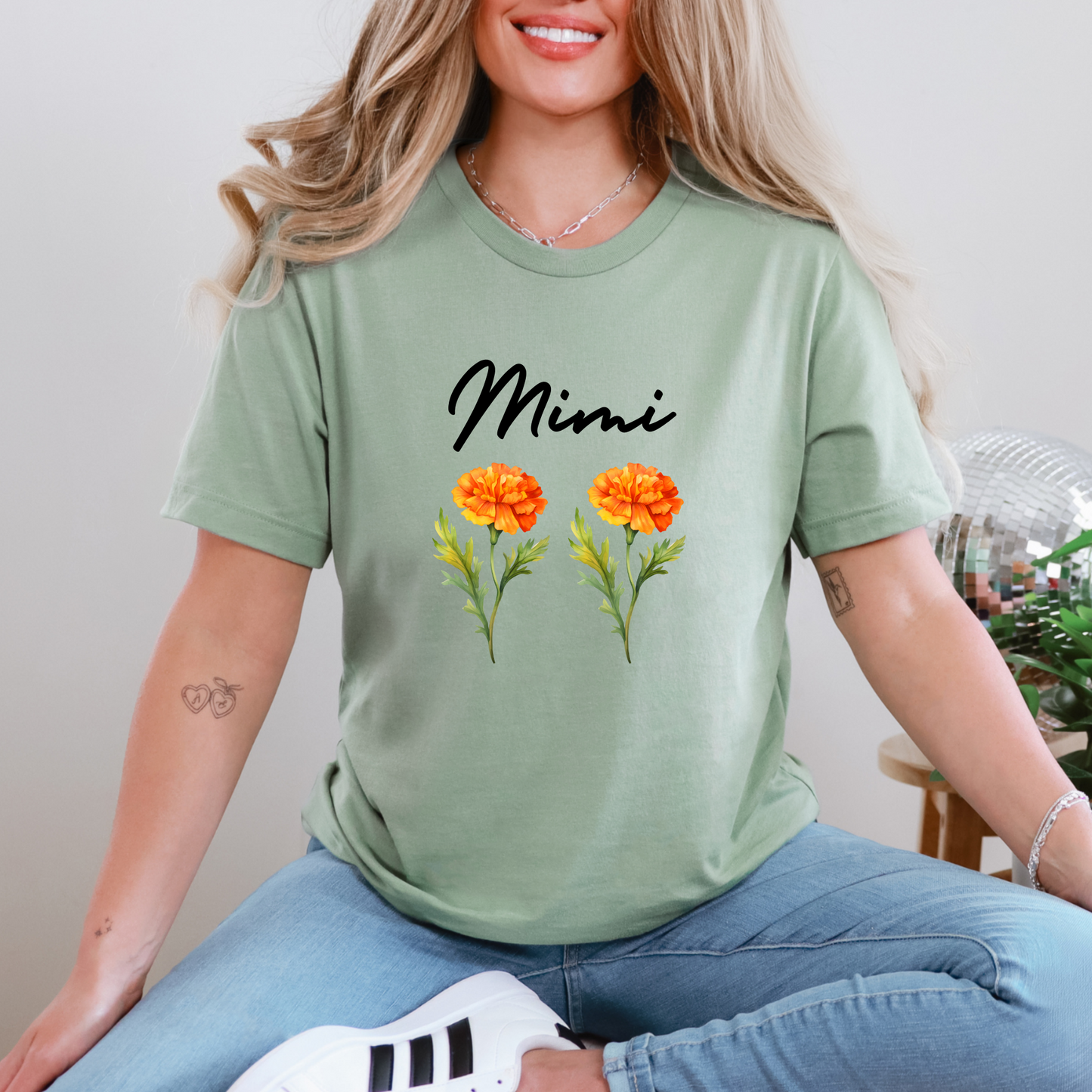 Custom Birth month flowers Graphic Tee