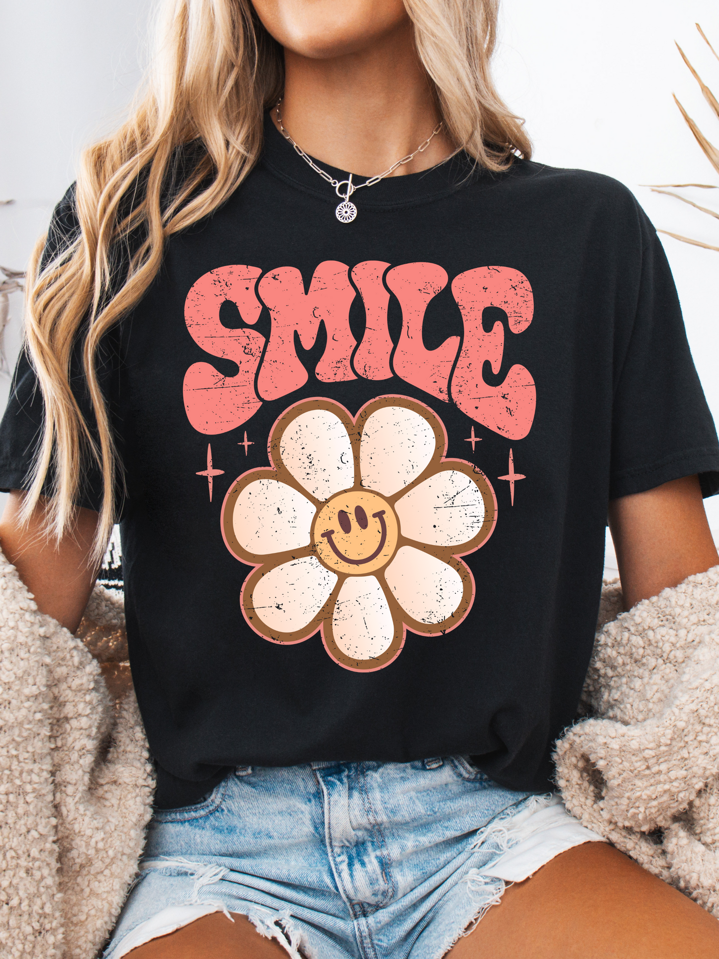 Smiley Daisy Graphic Tee