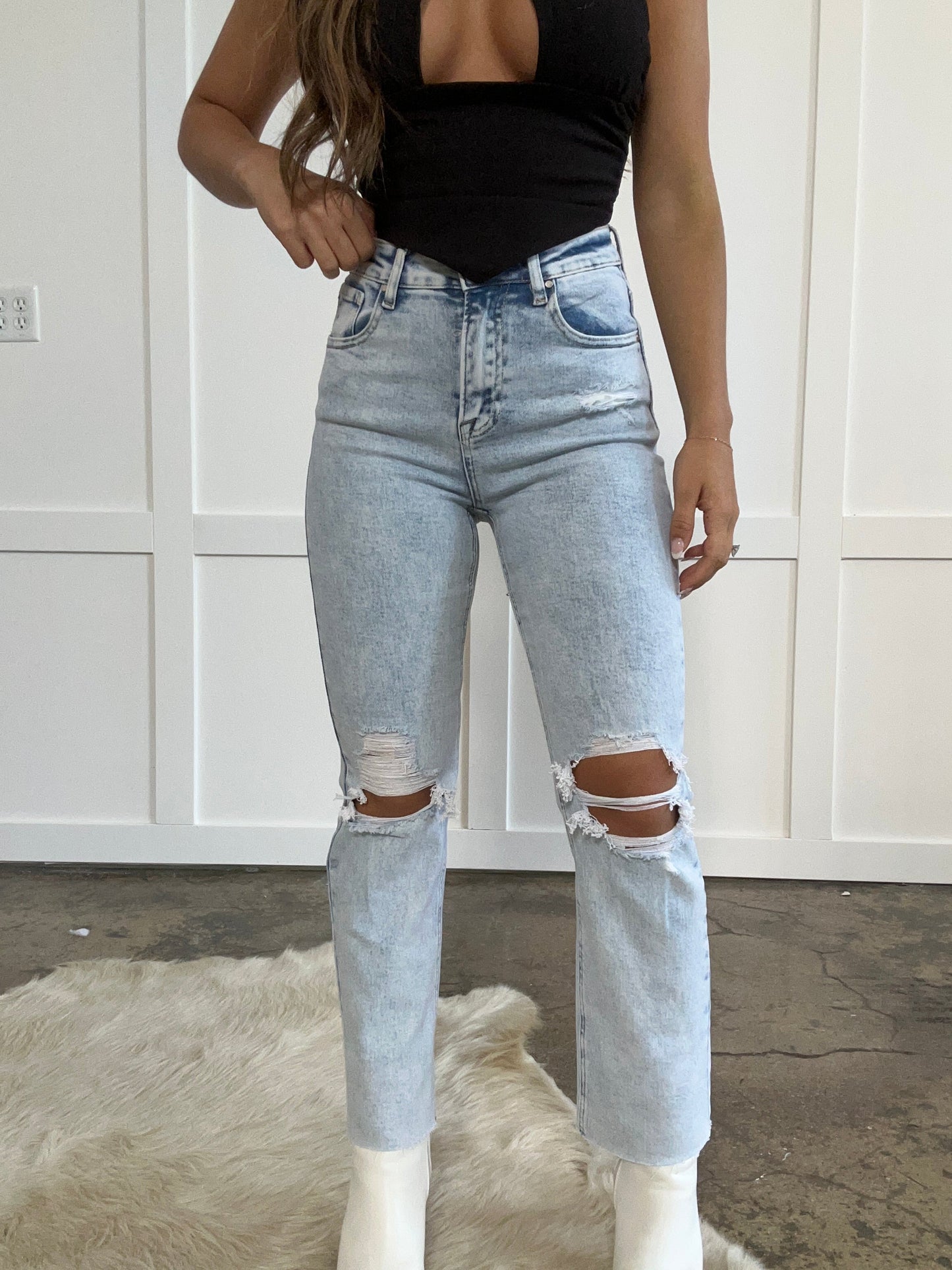 Annie High Rise Crop Straight Jeans