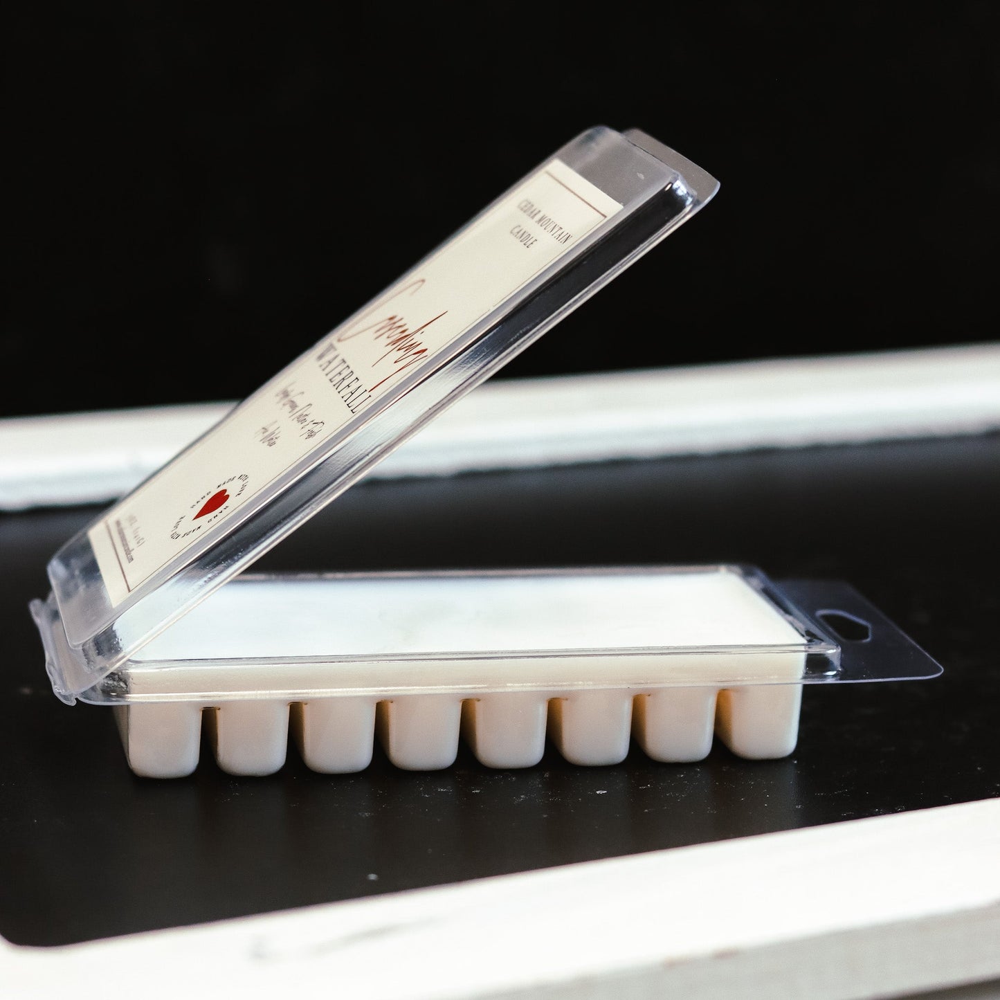 Holly Berry - 5.5 oz Wax Melts