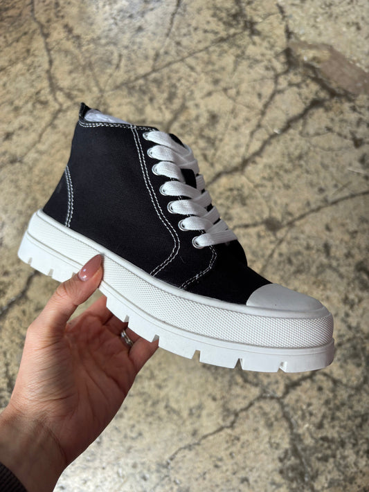 Star of the Show Black Sneakers