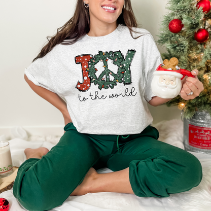 Joy to the world wreath Graphic Tee