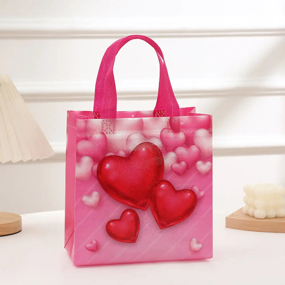 Handing Out Love – Pink