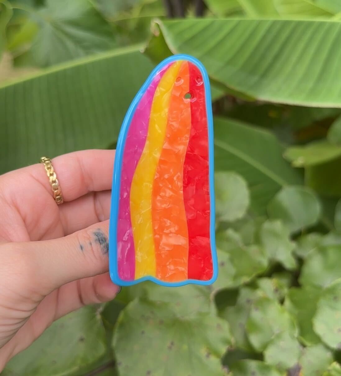 Rainbow Ghost Claw